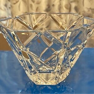 Vintage MIKASA hexagonal 6-sided crystal bowl